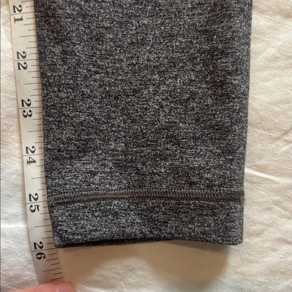 Lululemon Wunder Under High Rise 28" in Heathered Black - Picture 8 of 9